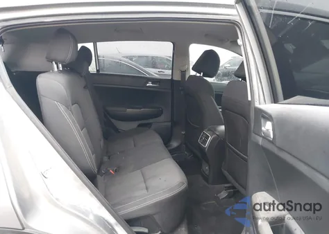 2021 Kia Sportage Lx z USA, uszkodzony, nr VIN KNDPM3AC5M7939669